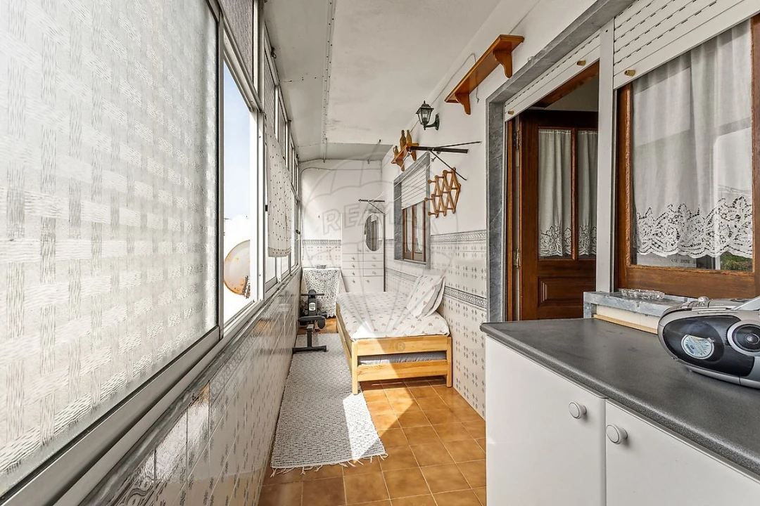 Apartamento T2 para Venda em Atouguia da Baleia Foto 11