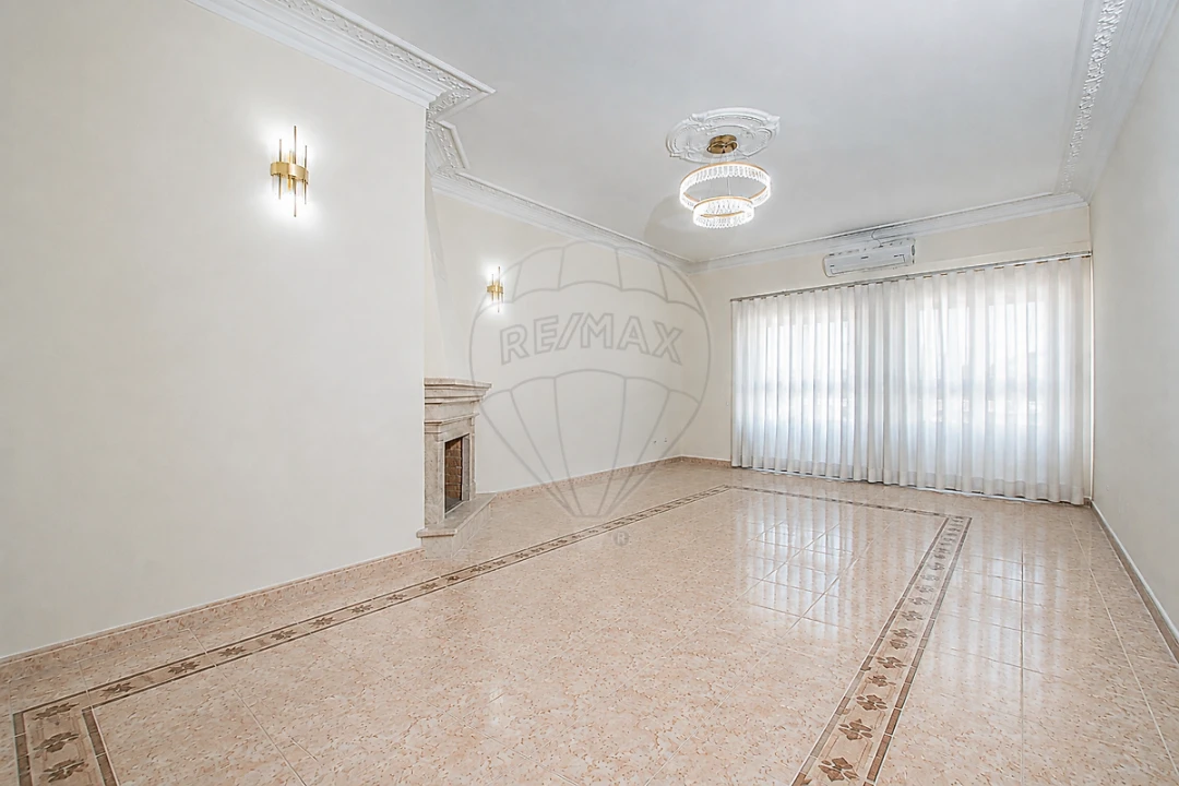 Apartamento T3 para Venda em Arruda dos Vinhos Foto 15