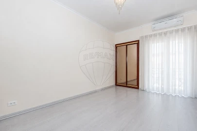 Apartamento T3 para Venda em Arruda dos Vinhos