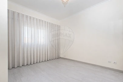 Apartamento T3 para Venda em Arruda dos Vinhos