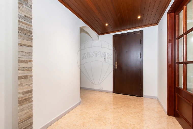 Apartamento T3 para Venda em Arruda dos Vinhos Foto 7