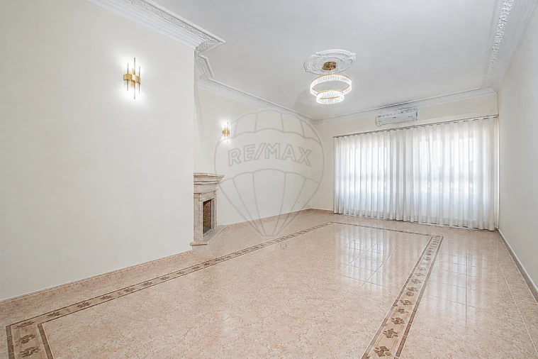 Apartamento T3 para Venda em Arruda dos Vinhos Foto 15
