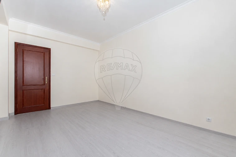 Apartamento T3 para Venda em Arruda dos Vinhos Foto 8