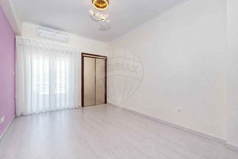 Apartamento T3 para Venda em Arruda dos Vinhos Foto 11