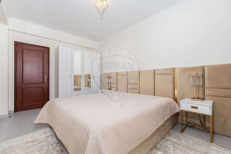 Apartamento T3 para Venda em Arruda dos Vinhos Foto 14