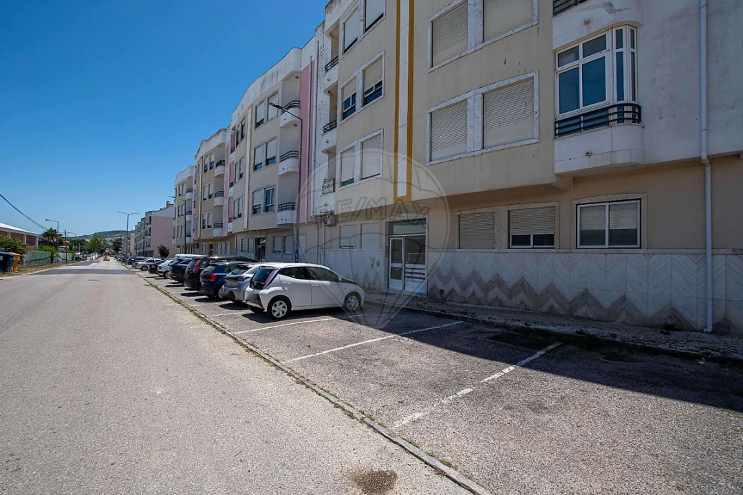 Apartamento T3 para Venda em Arruda dos Vinhos Foto 2