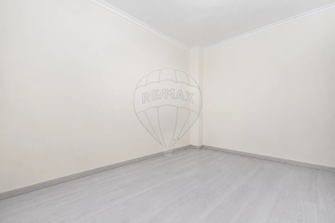 Apartamento T3 para Venda em Arruda dos Vinhos Foto 5