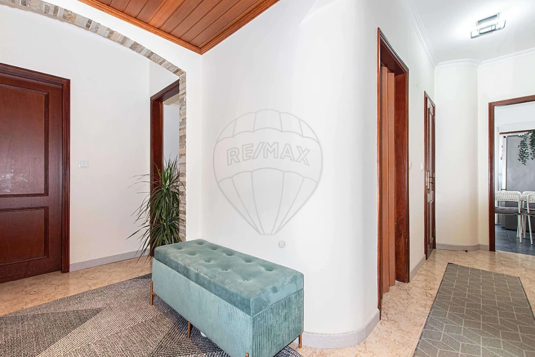 Apartamento T3 para Venda em Arruda dos Vinhos Foto 24