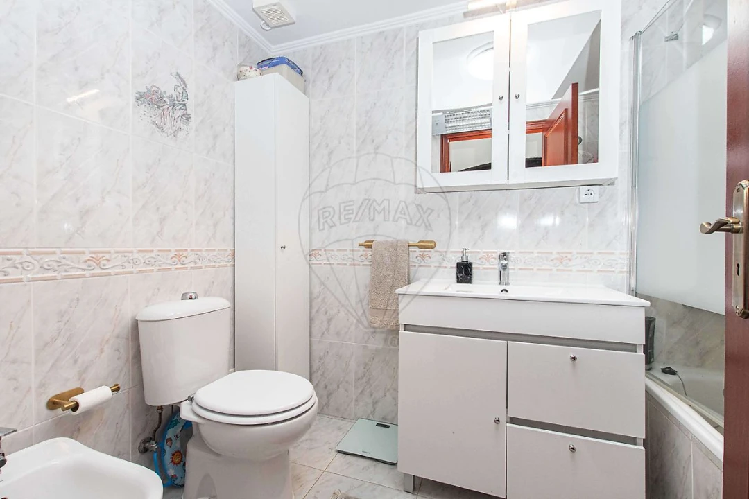 Apartamento T3 para Venda em Arruda dos Vinhos Foto 16