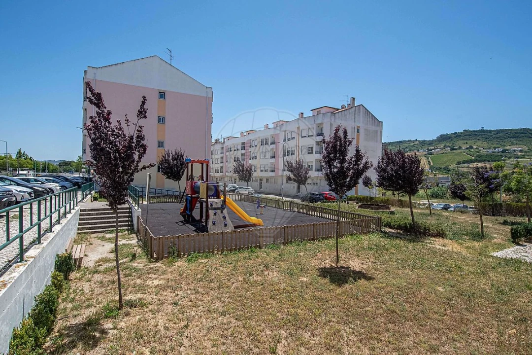Apartamento T3 para Venda em Arruda dos Vinhos Foto 5