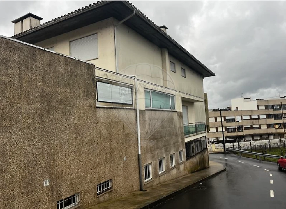 Loja para Venda em Ponte da Barca, V.N. Muía, Paço Vedro Magalhães Foto 5