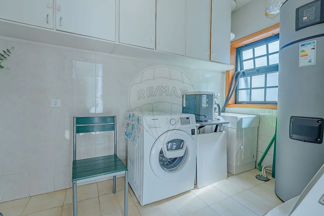Moradia T4 para Venda em Cidade da Maia Foto 36