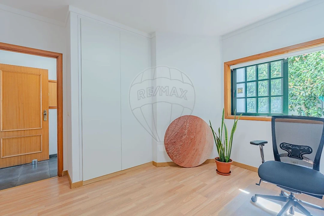 Moradia T4 para Venda em Cidade da Maia Foto 27