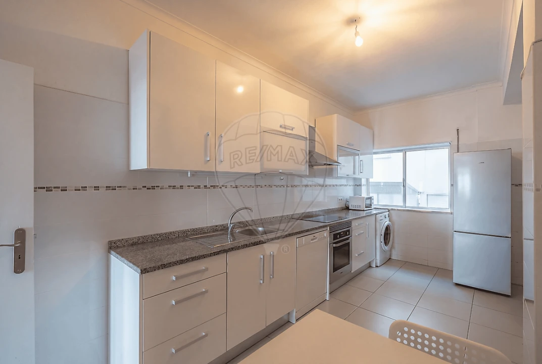 Apartamento T2 para Venda em Buarcos Foto 3