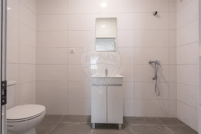 Moradia T3 para Venda em Eiras e São Paulo de Frades