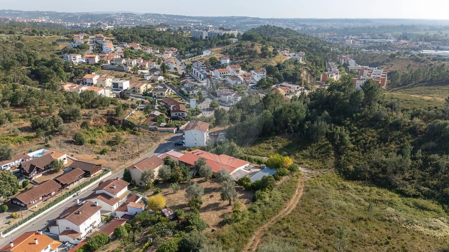 Moradia T3 para Venda em Eiras e São Paulo de Frades Foto 8