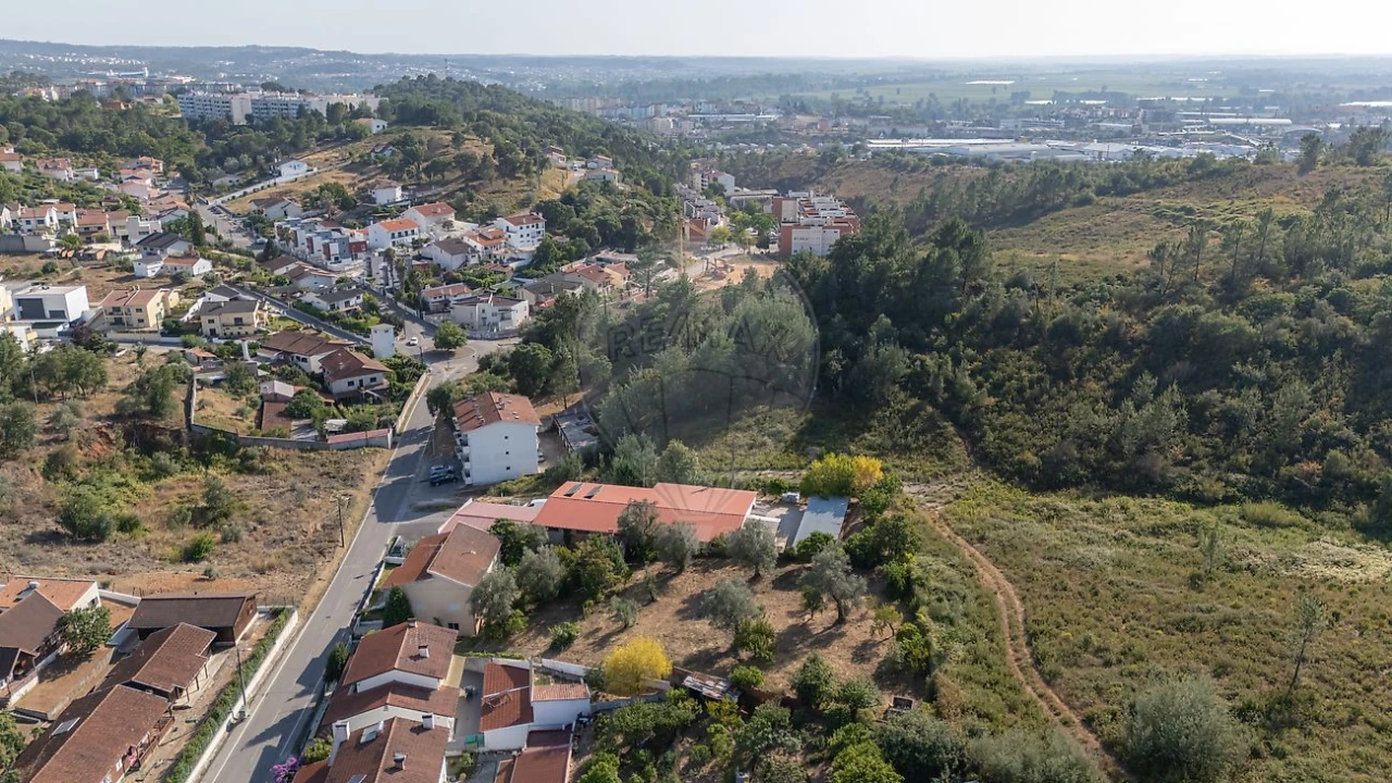 Moradia T3 para Venda em Eiras e São Paulo de Frades Foto 7
