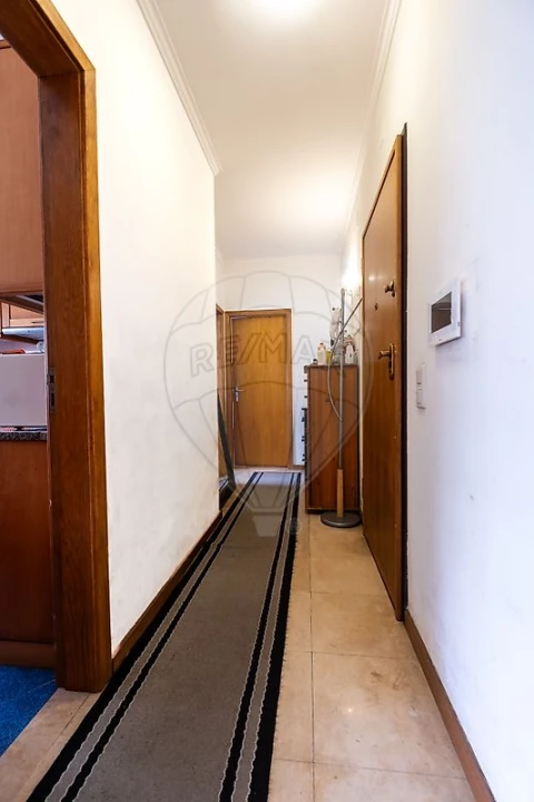 Apartamento T1 para Venda em Eiras e São Paulo de Frades