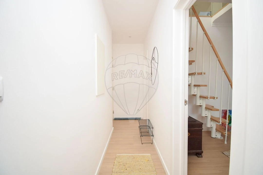 Apartamento T2 para Venda em Queluz e Belas Foto 12