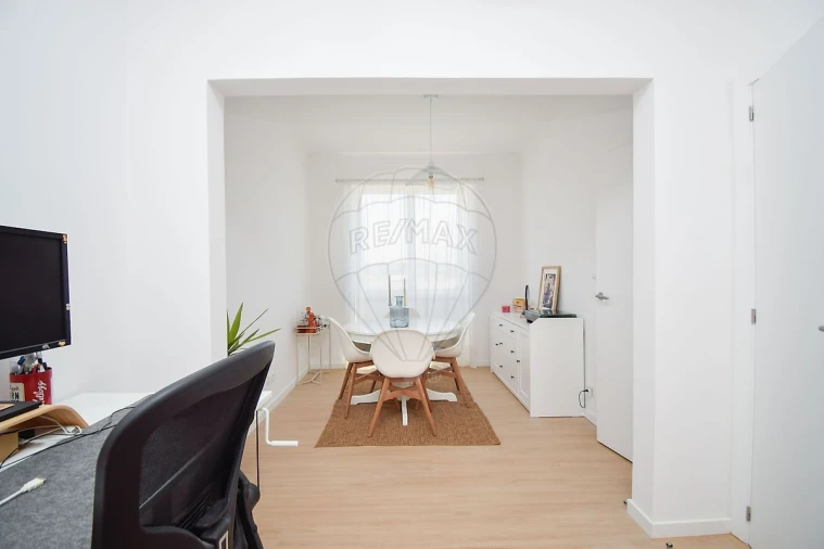 Apartamento T2 para Venda em Queluz e Belas Foto 15