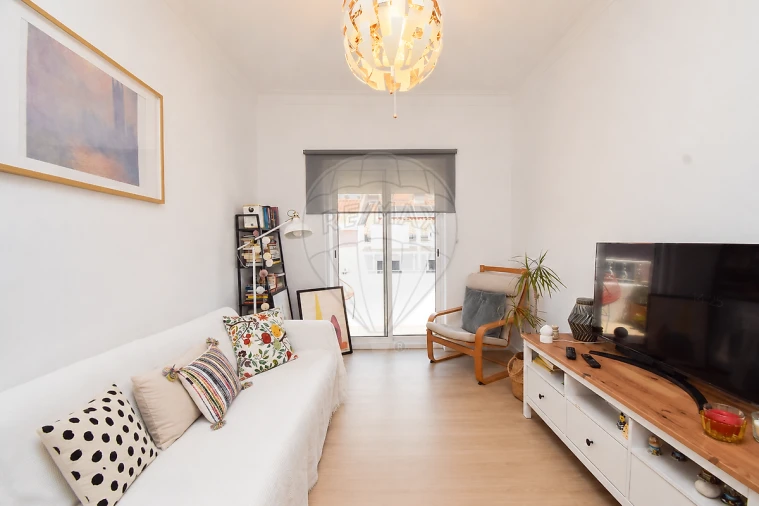Apartamento T2 para Venda em Queluz e Belas Foto 6