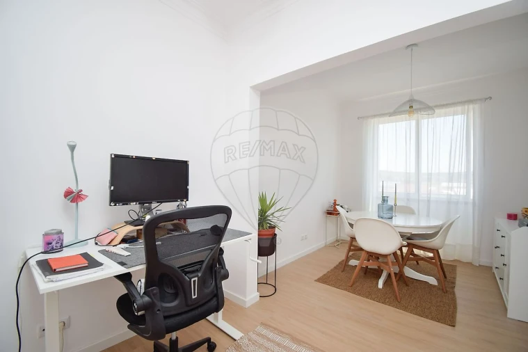 Apartamento T2 para Venda em Queluz e Belas Foto 16