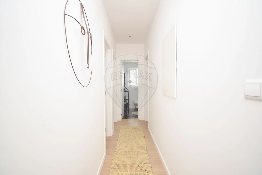 Apartamento T2 para Venda em Queluz e Belas Foto 5