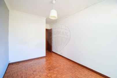 Apartamento T2 para Venda em Algueirão-Mem Martins