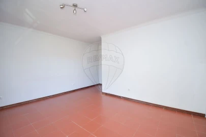 Apartamento T2 para Venda em Algueirão-Mem Martins