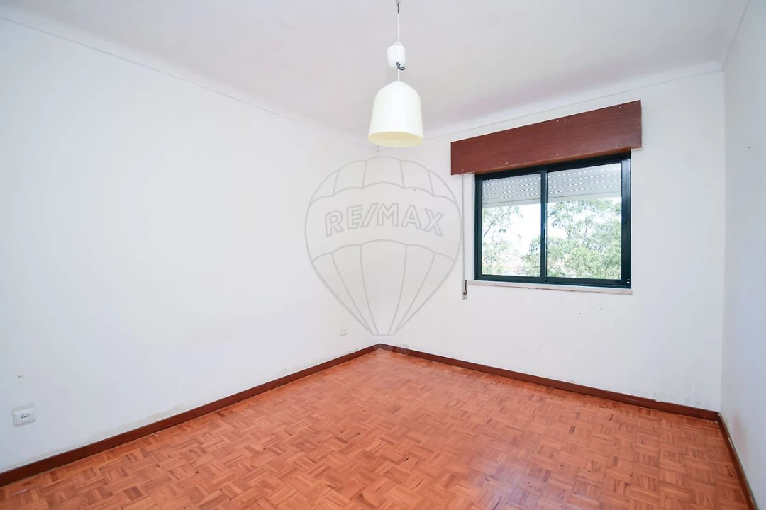 Apartamento T2 para Venda em Algueirão-Mem Martins Foto 6