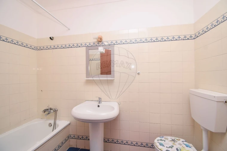 Apartamento T2 para Venda em Algueirão-Mem Martins Foto 10