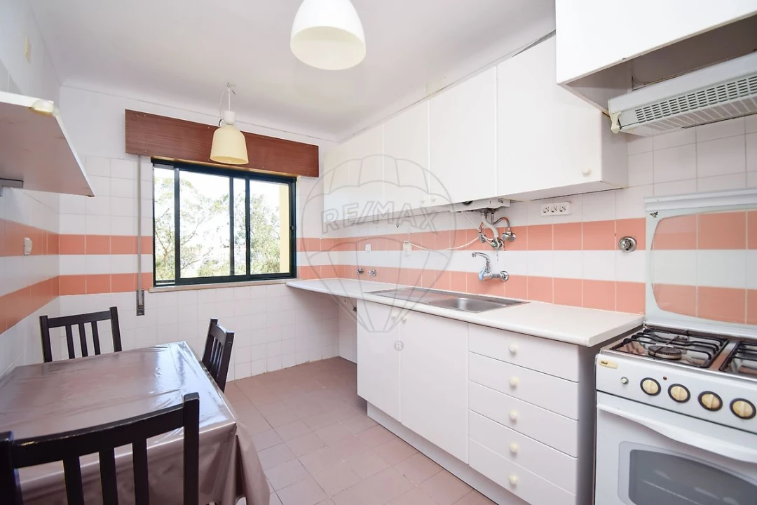 Apartamento T2 para Venda em Algueirão-Mem Martins Foto 15