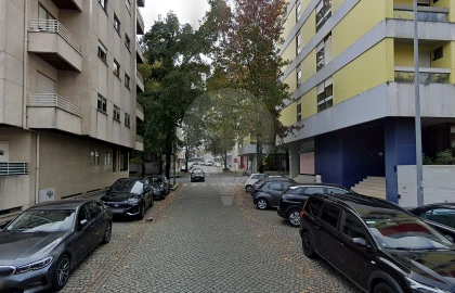 Garagem para Venda em Cidade da Maia