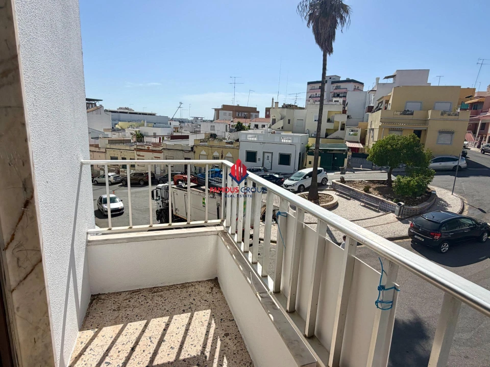 Apartamento T2 para Venda em Portimão Foto 16