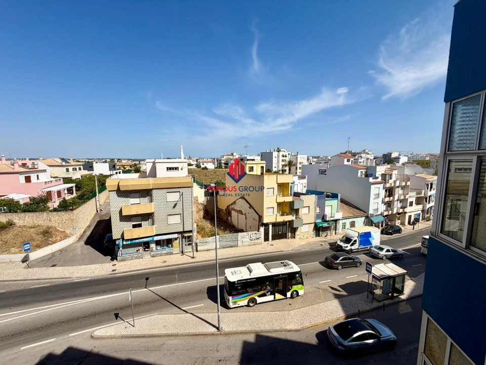 Apartamento T2 para Venda em Portimão Foto 18