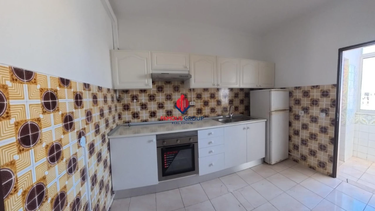 Apartamento T2 para Venda em Portimão Foto 8