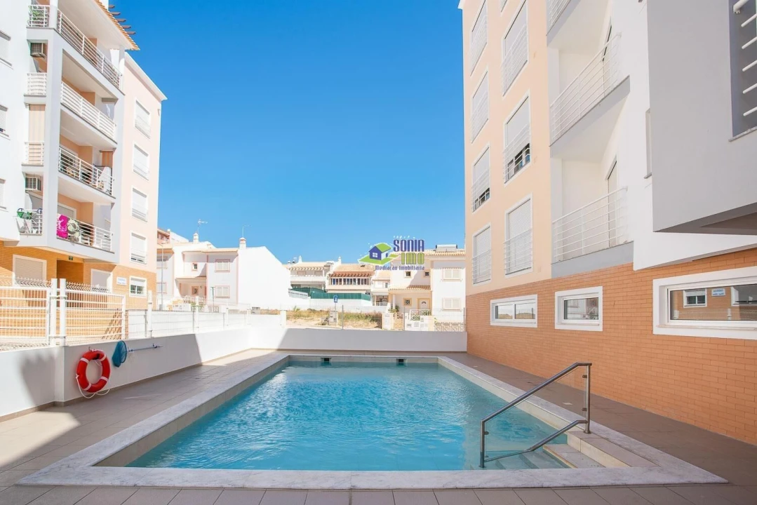 Apartamento T1 para Venda em Armação de Pera Foto 3