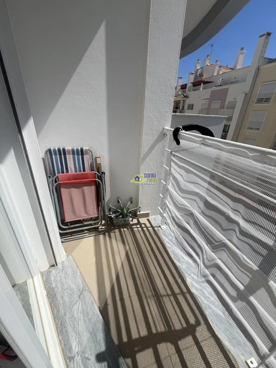 Apartamento T1 para Venda em Armação de Pera Foto 22