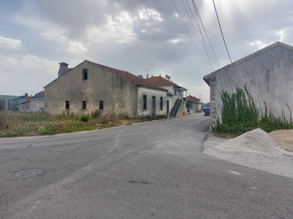Moradia T2 para Venda em Oiã Foto 11