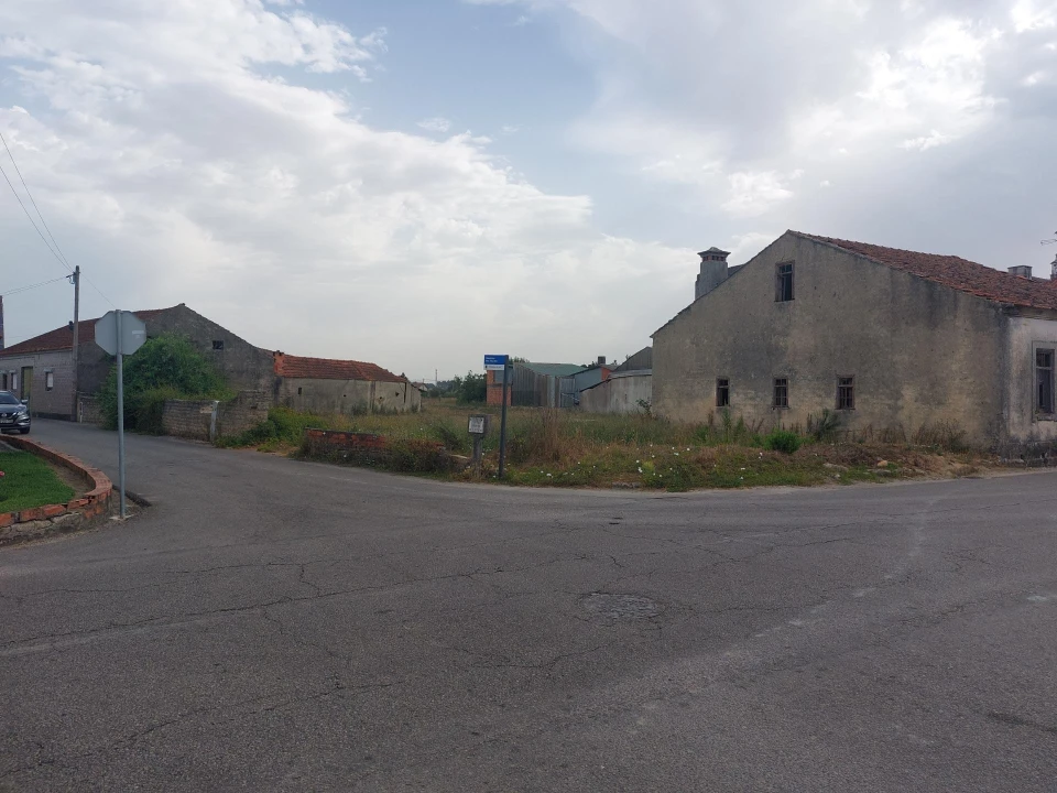 Moradia T2 para Venda em Oiã Foto 16