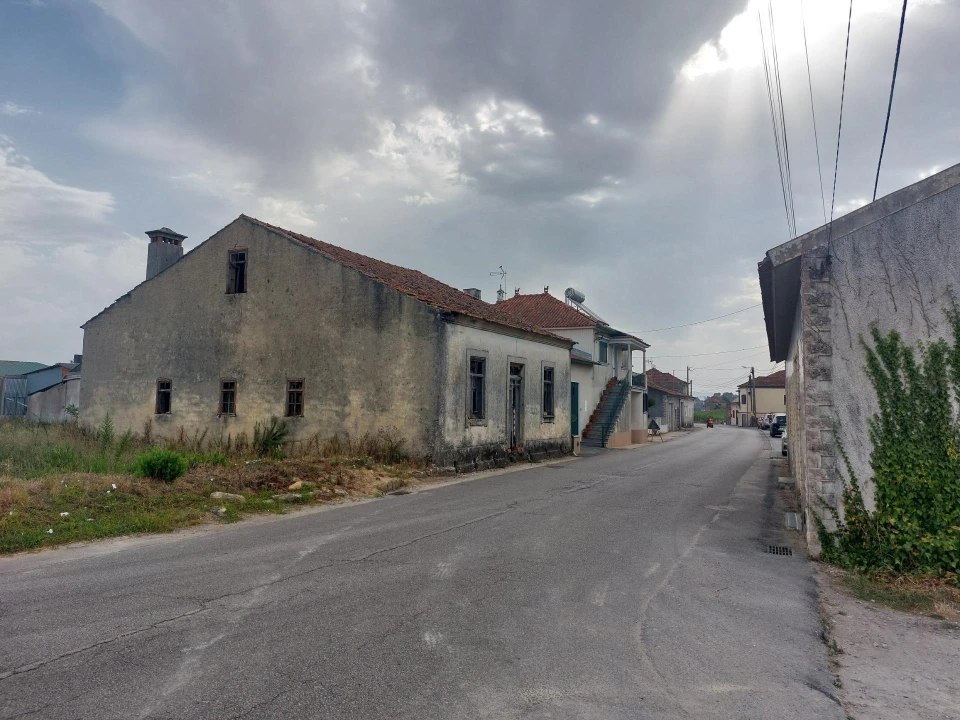 Moradia T2 para Venda em Oiã Foto 3