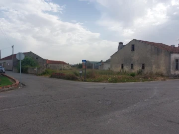 Moradia T2 para Venda em Oiã