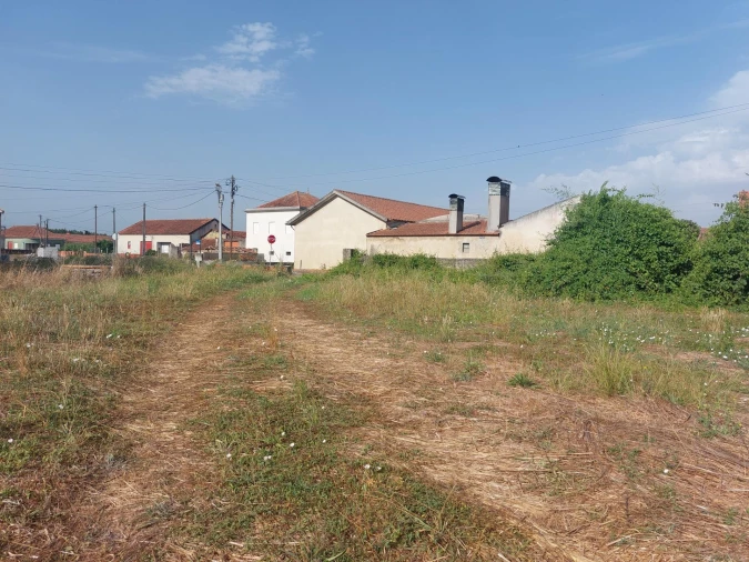 Moradia T2 para Venda em Oiã Foto 17