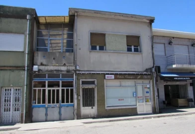 Prédio para Venda em Canelas