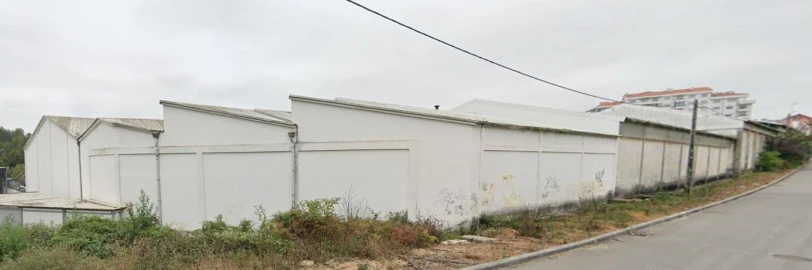 Armazém para Venda em Santa Maria da Feira, Travanca, Sanfins e Espargo