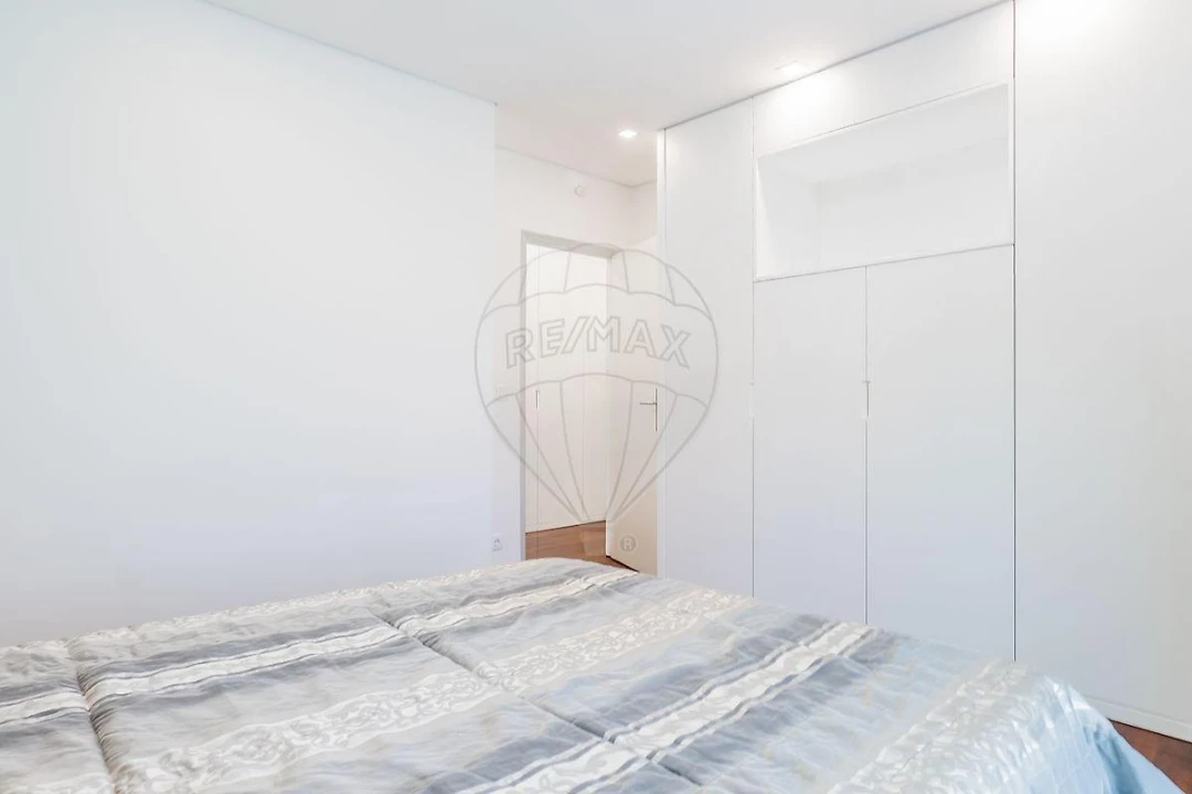 Apartamento T2 para Venda em Creixomil Foto 11
