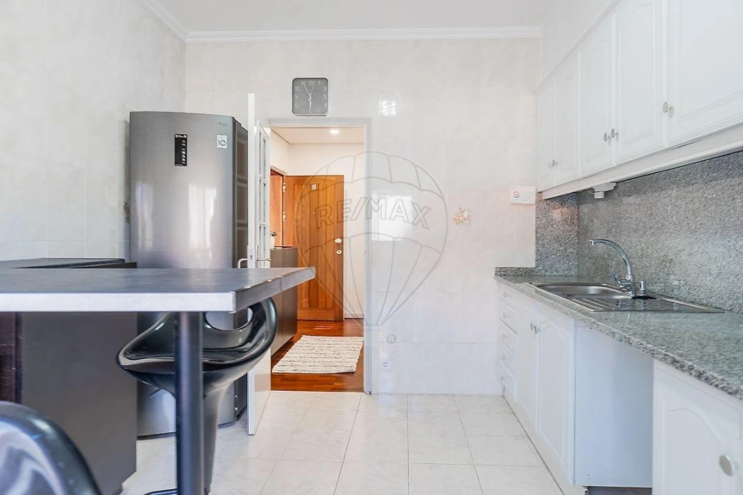 Apartamento T2 para Venda em Creixomil Foto 18