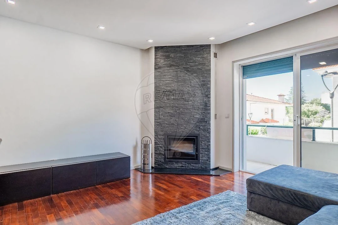 Apartamento T2 para Venda em Creixomil Foto 21