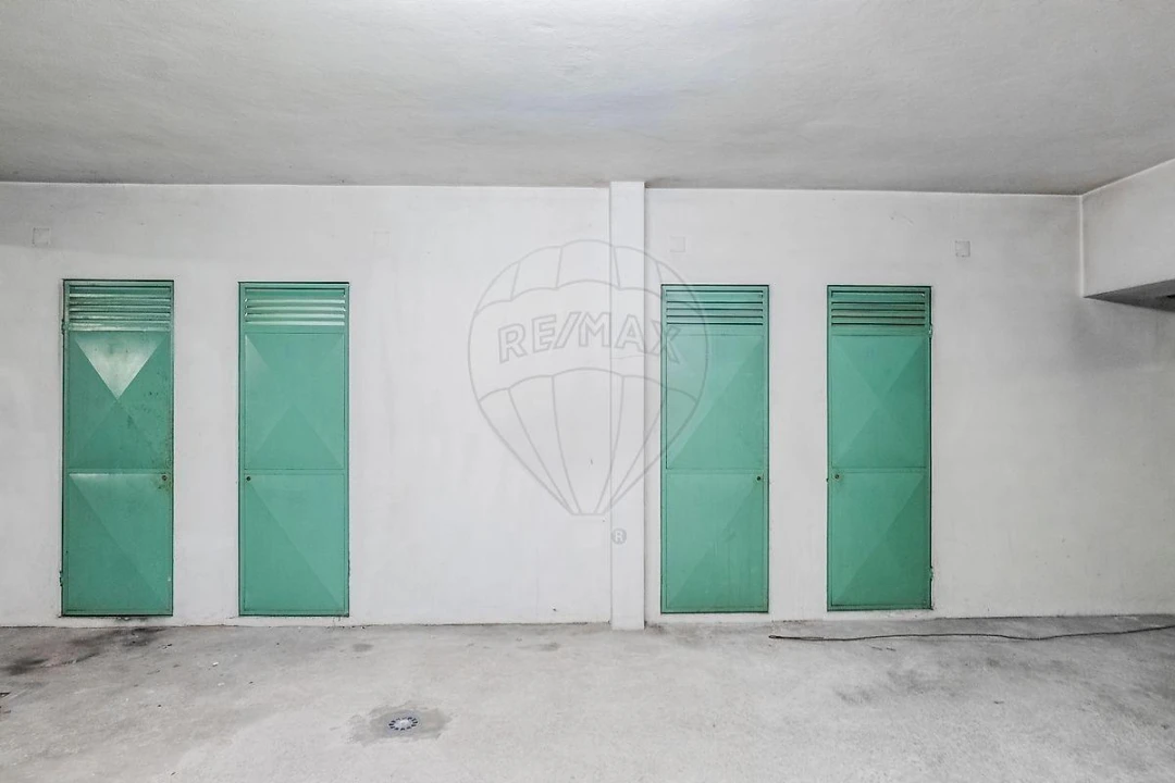 Apartamento T2 para Venda em Creixomil Foto 22