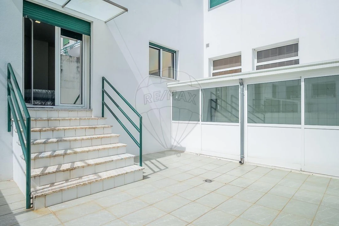 Apartamento T2 para Venda em Creixomil Foto 9